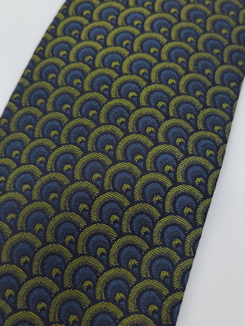 Vintage CHRISTIAN DIOR Cravates Paris Silk Tie Navy Green Geometric 53" Like New - Picture 6 of 6